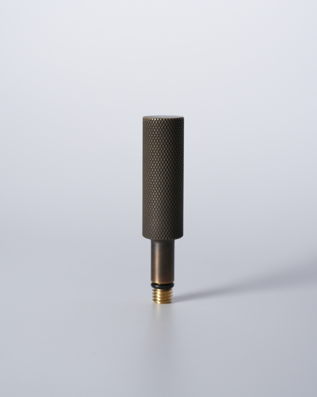 xOx Knurled Pin Handle